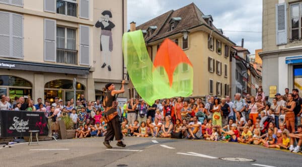 Spectacle de rue Suisse Cerf Volant